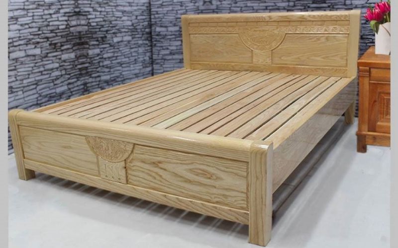 Giường gỗ thông nguyên khối màu tự nhiên