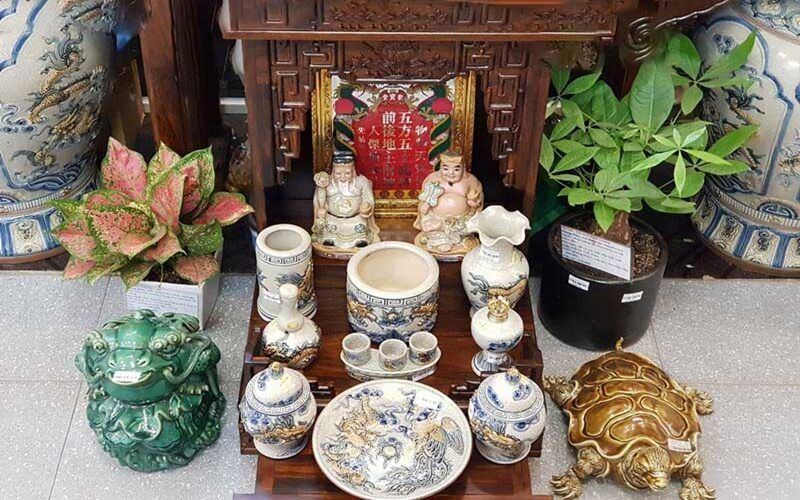 Những sai lầm thường gặp khi bố trí bàn thờ ông Địa