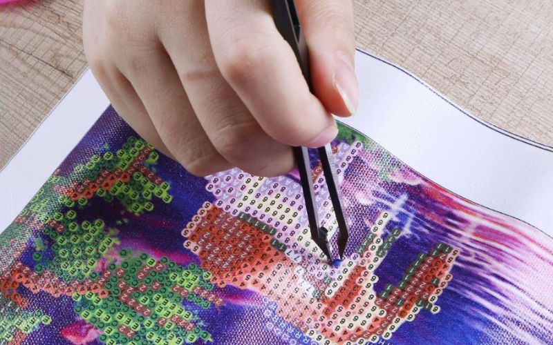 Một số mẹo khi làm tranh đính đá đẹp