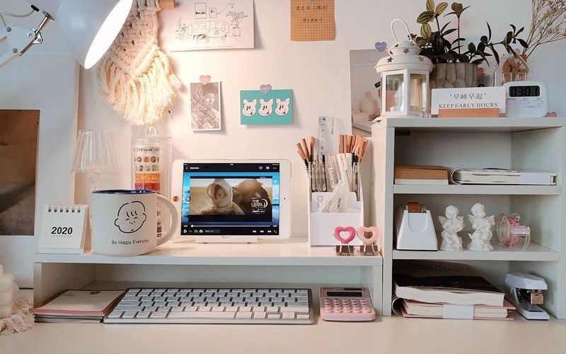 trang trí bàn làm việc phong cách hàn quốc