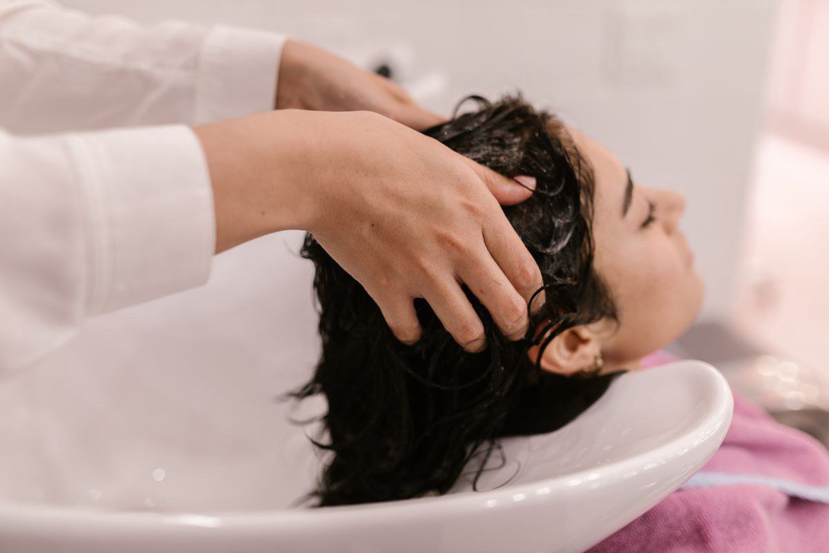 Xu Hướng Sống Chậm Của Người Yêu Nội Thất: Gội Đầu Dưỡng Sinh Quận 3 Sau Ngày Dài Decor Nhà